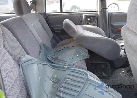 1998 Jeep Grand Cherokee Laredo from USA, damaged, VIN 1J4GZ58S5WC106520